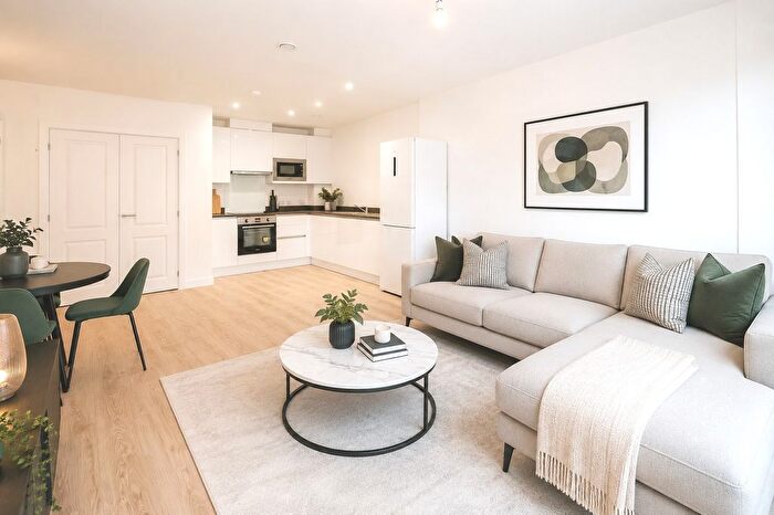 1 Bedroom Flat For Sale In Griffiths Close, Balsall Heath, Birmingham, B12