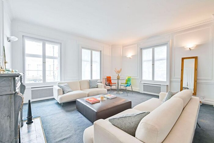 2 Bedroom Flat For Sale In Mansfield Street, Marylebone, London, W1G