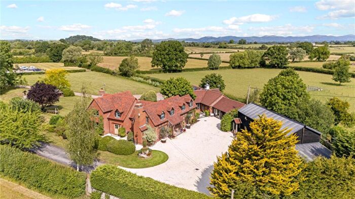4 Bedroom Detached House For Sale In Corse Lawn, Gloucester, Worcestershire, GL19