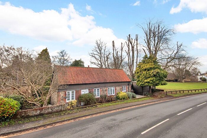 2 Bedroom Bungalow For Sale In Wrotham Road, Meopham, Gravesend, Kent, DA13