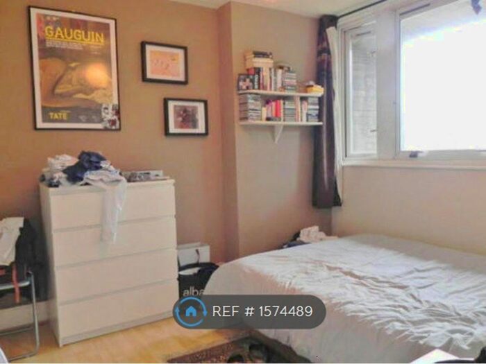 3 Bedroom Flat To Rent In Duffel House, London, SE11