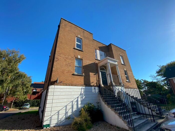 1 Bedroom Flat To Rent In Douglas Mews, Southbourne, Bournemouth, BH6