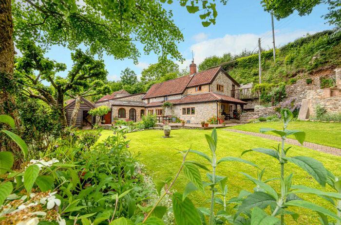 3 Bedroom Semi-Detached House To Rent In Bewley Down, Axminster, Devon, EX13