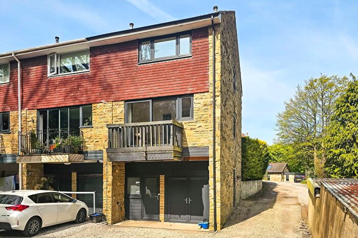 3 Bedroom Property For Sale In Cornwall Road, Harrogate, HG1
