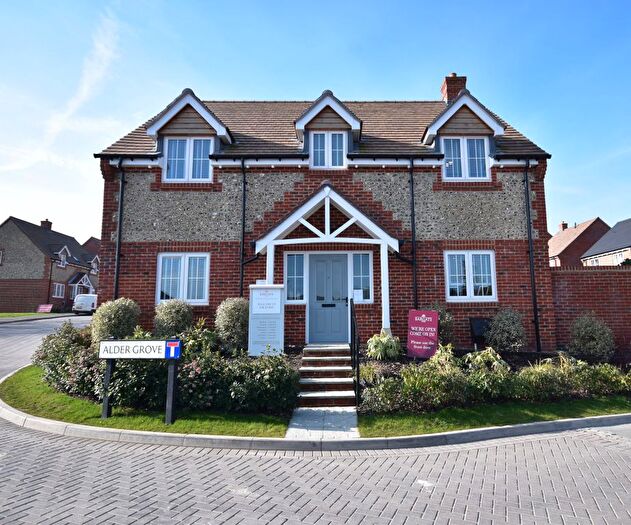 4 Bedroom Detached House For Sale In Alder Grove, Lovedean, PO8