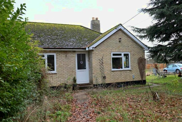 2 Bedroom Bungalow For Sale In Henny Road, Bures, CO8