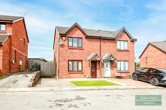 3 Bedroom Semi Detached House For Sale In Peckham Close, Cardiff, CF5