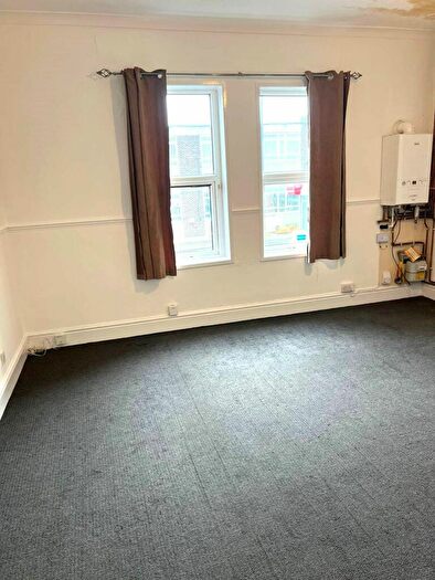 1 Bedroom Flat To Rent In Flat, St. Catherines Avenue, Doncaster, DN4