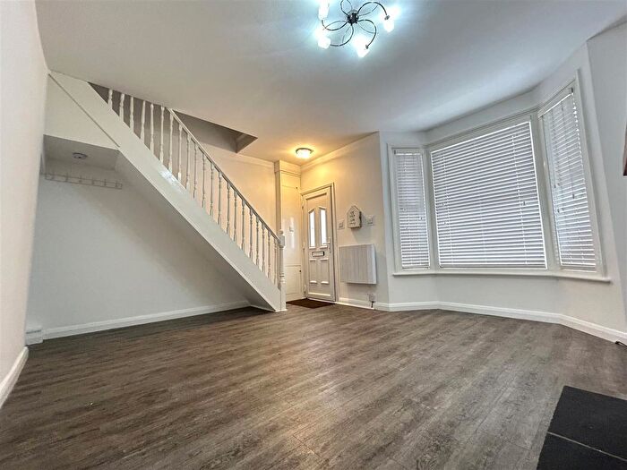 2 Bedroom End Of Terrace House To Rent In Key Road, Clacton-On-Sea, CO15