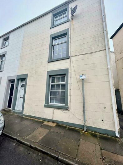 4 Bedroom House To Rent In Nelson Street, Morecambe, LA4