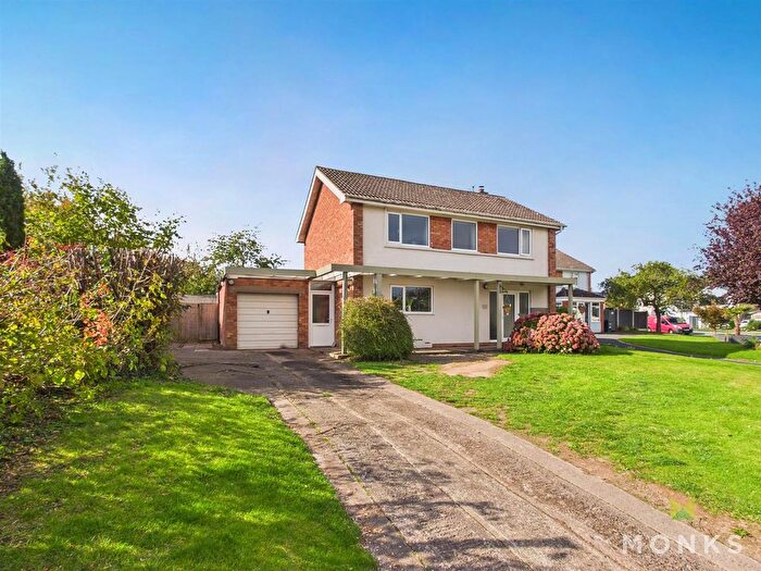 4 Bedroom Detached House For Sale In Portland Crescent, Shrewsbury, SY2