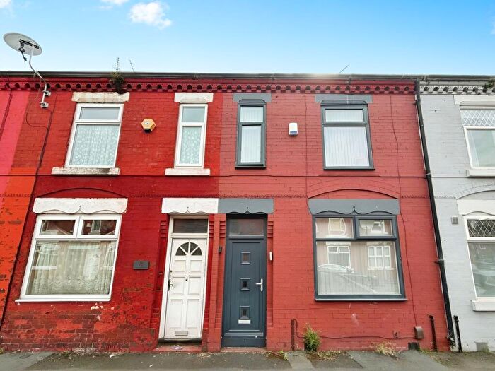 3 Bedroom Terraced House For Sale In Gascoyne Street, Rusholme, Greater Manchester, M14