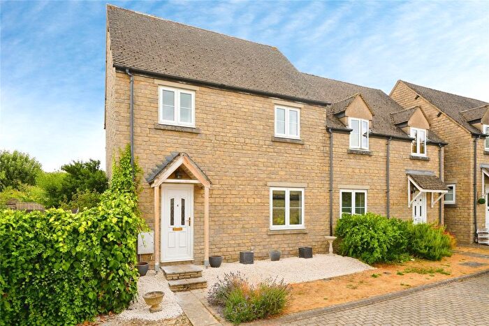 3 Bedroom Semi-Detached House For Sale In The Pound, Little Rissington, GL54