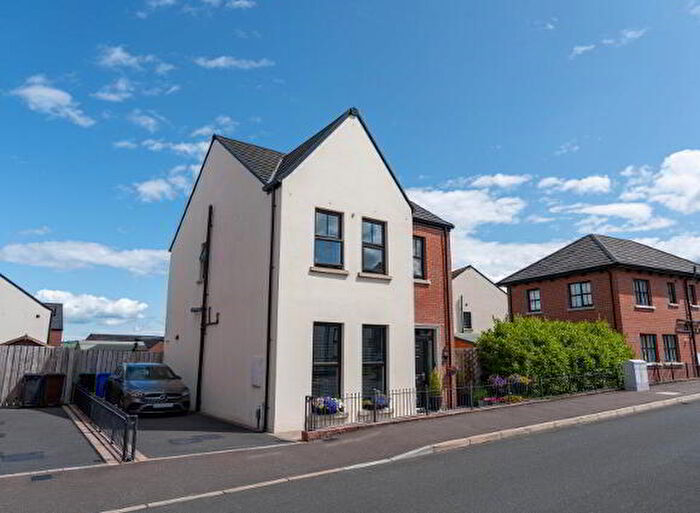 4 Bedroom Detached House For Sale In Castlegowan Place, Belfast, BT5