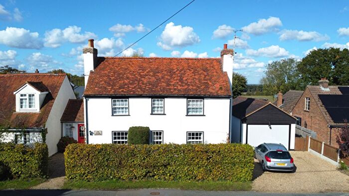 5 Bedroom Link Detached House For Sale In Tiptree Road, Great Braxted, CM8