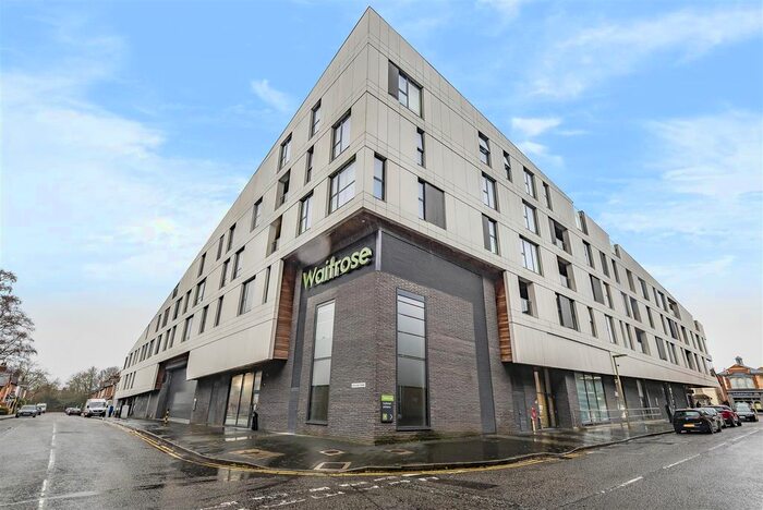 1 Bedroom Flat To Rent In Leapale Lane, Guildford, GU1