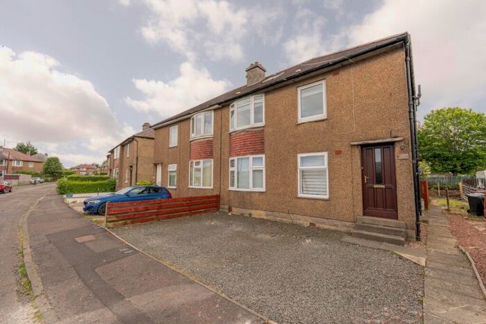 3 Bedroom Flat To Rent In Broombank Terrace, Carrick Knowe, Edinburgh, EH12