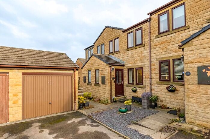 2 Bedroom Terraced House For Sale In Fox Royd, Shepley, Huddersfield, HD8