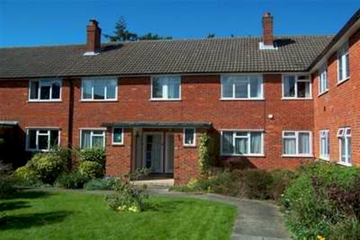 2 Bedroom Flat To Rent In Culverden Down, Tunbridge Wells, TN4
