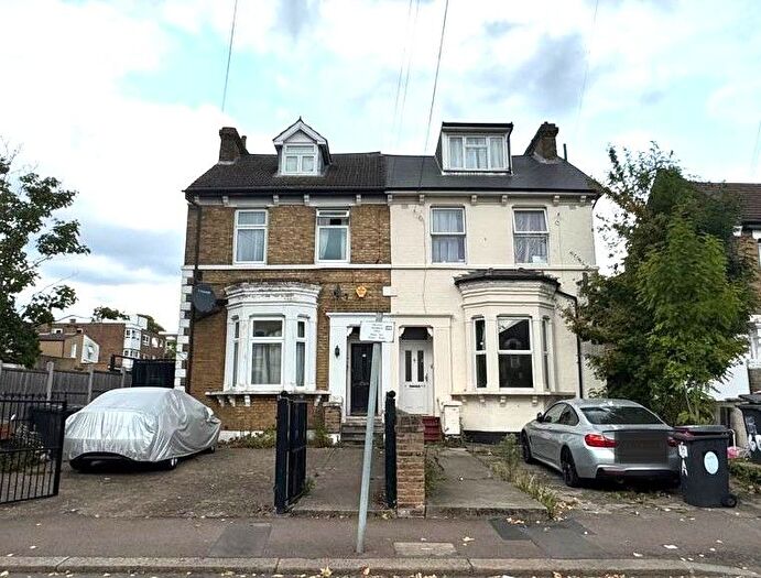 Studio To Rent In Bulwer Road, Leytonstone, E11