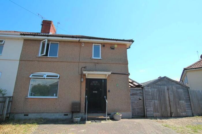 3 Bedroom Semi-Detached House To Rent In Burnham Road, Shirehampton, Bristol, BS11