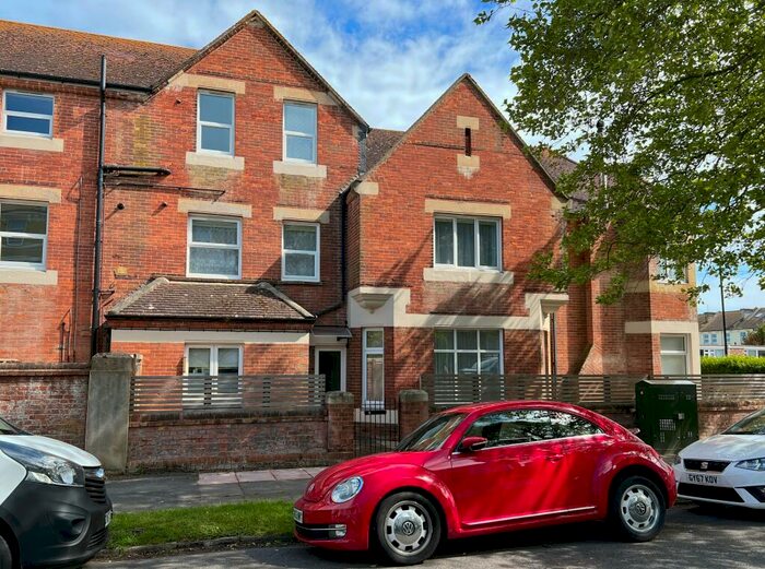 1 Bedroom Flat To Rent In Enys Road, Upperton, BN21