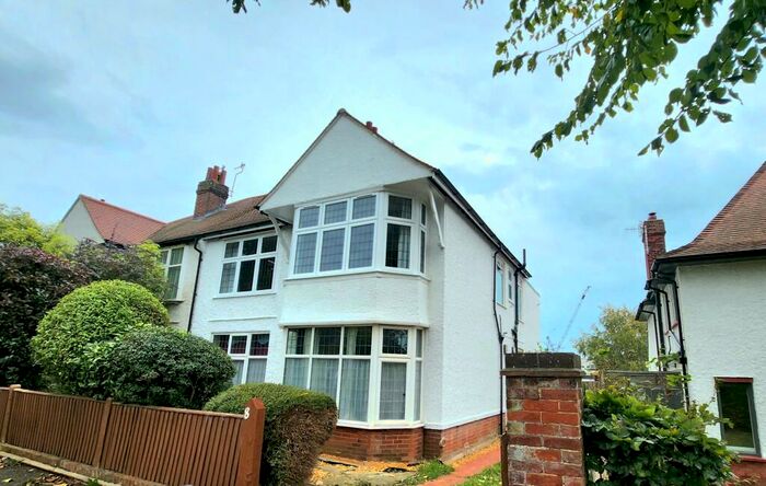 2 Bedroom Flat To Rent In Old Shoreham Road, Hove, BN3