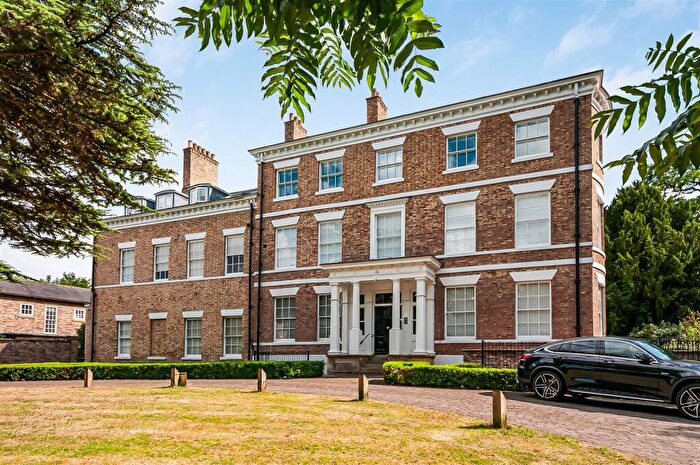 2 Bedroom Apartment To Rent In Anlaby House Estate, Anlaby, HU10