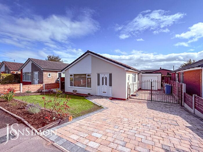 3 Bedroom Detached Bungalow For Sale In Keats Road, Greenmount, Bury, BL8