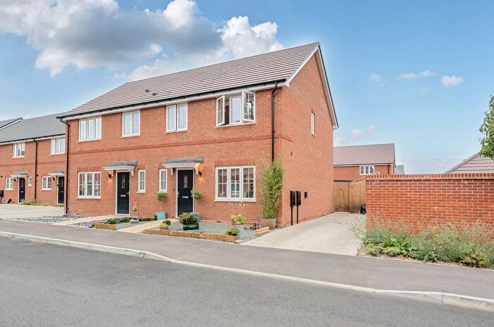 3 Bedroom Semi-Detached House For Sale In Brambling Grove, Finchwood Park, Wokingham, Berkshire, RG40