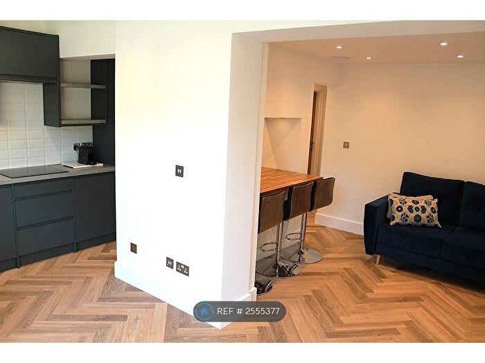 2 Bedroom Maisonette To Rent In Runnymede, London, SW19