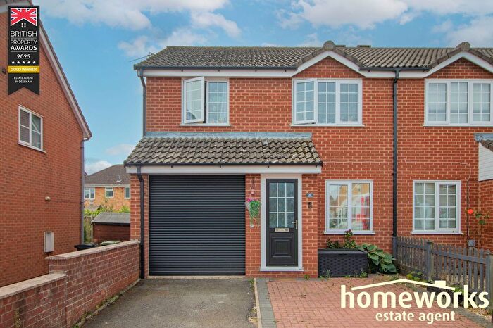 3 Bedroom Semi-Detached House For Sale In Wright Drive, Scarning, Dereham, NR19