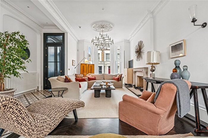 5 Bedroom Terraced House For Sale In Mcgregor Road, London, W11