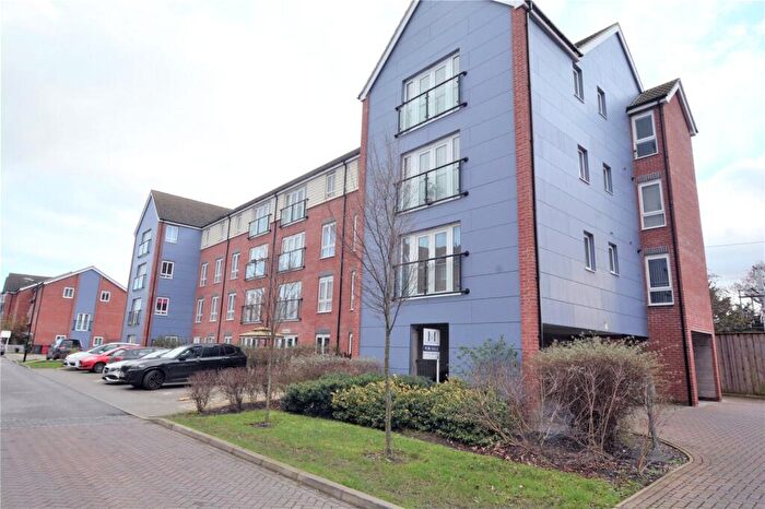 2 Bedroom Apartment For Sale In Chadwick Road, Langley, SL3