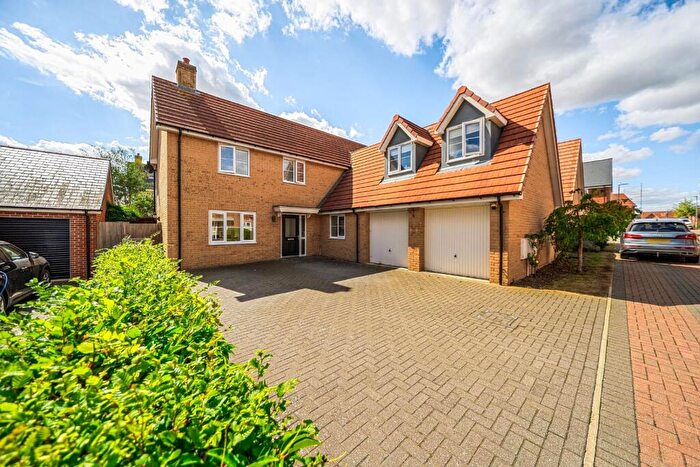 5 Bedroom Detached House For Sale In Tear Crescent, Potton, Sandy, SG19