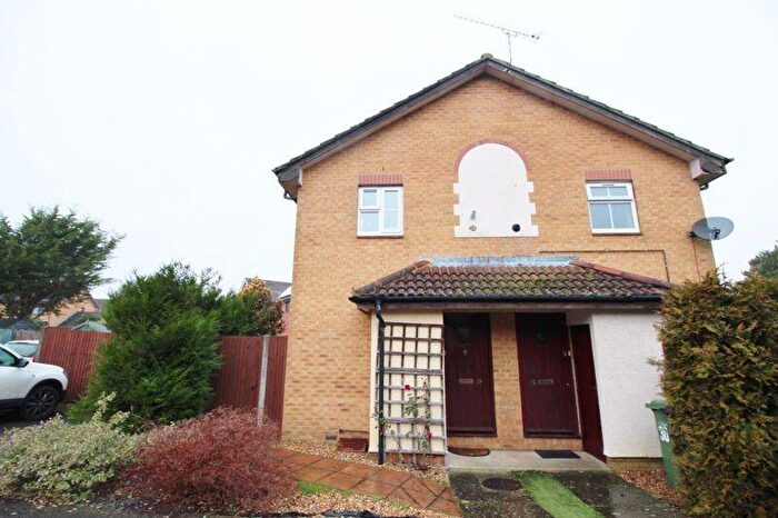 1 Bedroom Mews To Rent In Hackworth Gardens, Grange Park, SO30