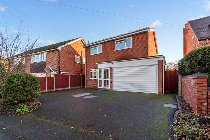3 Bedroom Detached House To Rent In Broomfields Farm Road, Solihull, B91