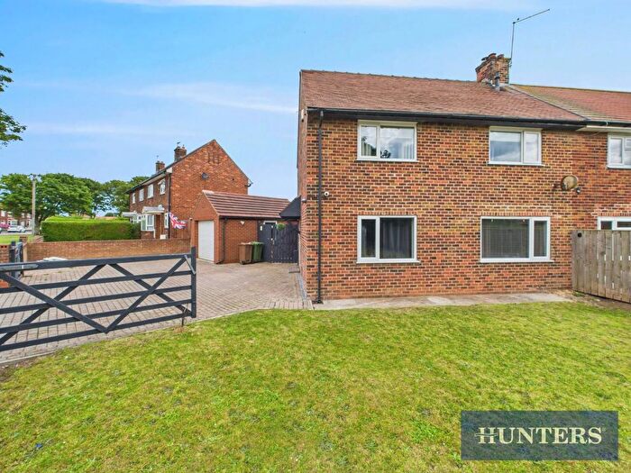 4 Bedroom Semi-Detached House For Sale In South Sea Road, Flamborough, Bridlington, YO15