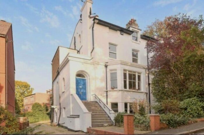 2 Bedroom Flat To Rent In Waldron Road, Harrow-On-The-Hill, Harrow, HA1