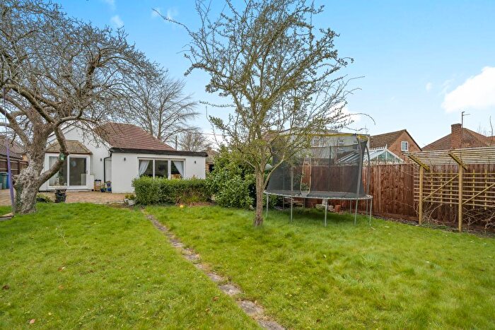 4 Bedroom Detached Bungalow For Sale In Kidlington, Oxfordshire, OX5