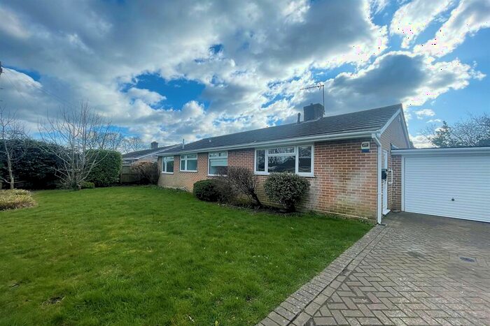 3 Bedroom Detached Bungalow To Rent In Ferndown, BH22
