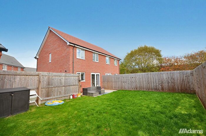 3 Bedroom Semi-Detached House For Sale In St.Neots Place, Sandymoor, WA7