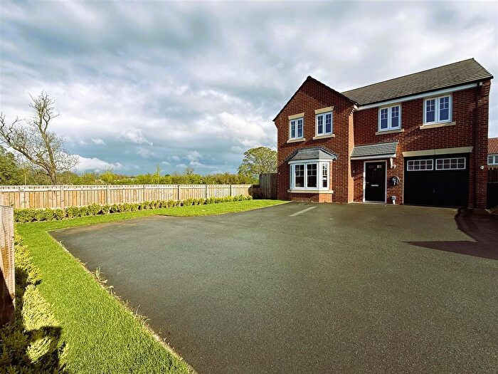 4 Bedroom Detached House For Sale In Stable Mews, Boroughbridge, York, YO51