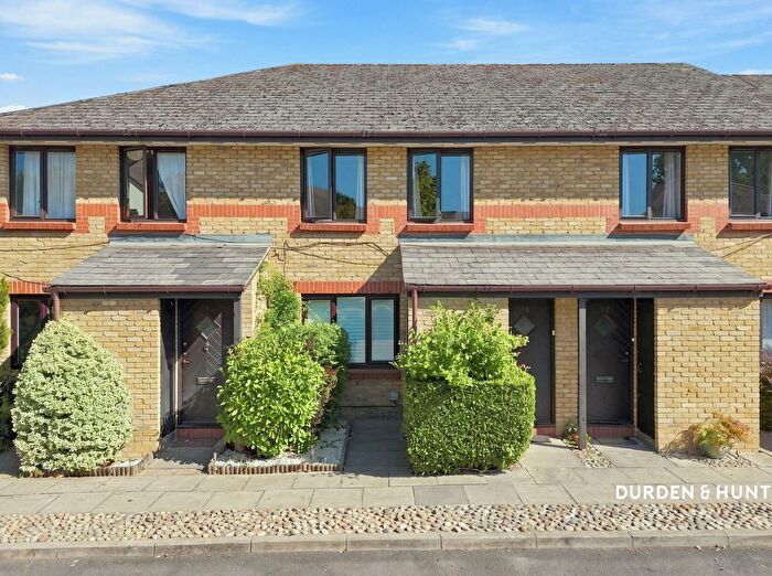 1 Bedroom Property For Sale In Maple Gate, Loughton, IG10