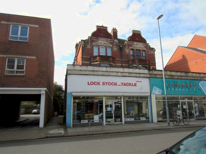 1 Bedroom Flat To Rent In Elm Grove Southsea Hants, PO5