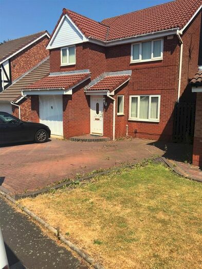 3 Bedroom Detached House To Rent In Swan Crescent, Wavertree, Liverpool, L15