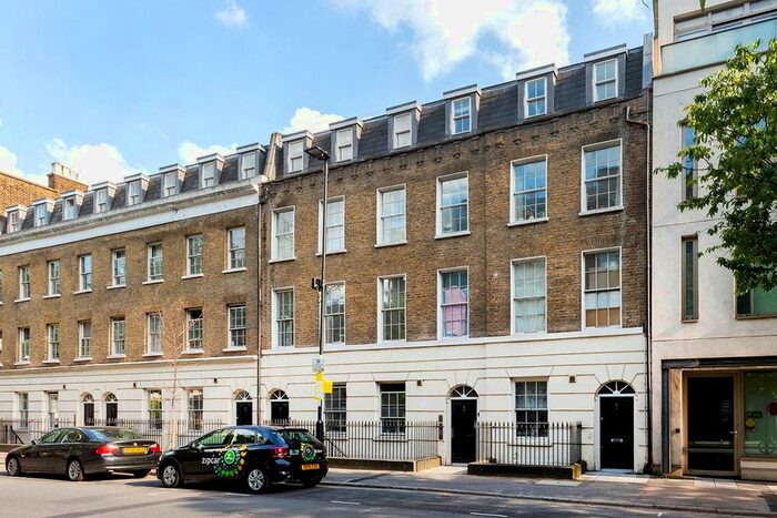 3 Bedroom Flat To Rent In Wharfdale Road, Barnsbury, London, N1