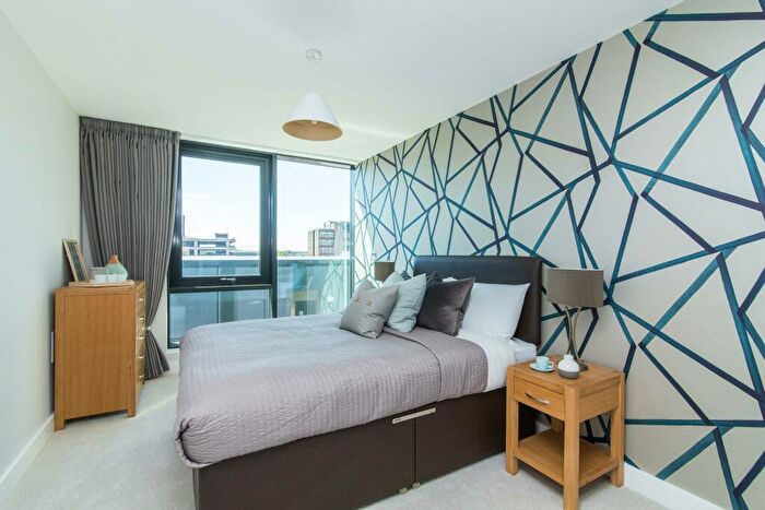 2 Bedroom Apartment To Rent In New Walk Place, Leicester, LE1