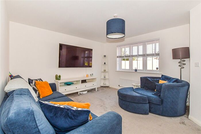 3 Bedroom Semi-Detached House For Sale In Long Strakes, Staplehurst, Tonbridge, Kent, TN12