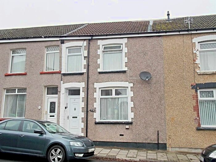 3 Bedroom Terraced House To Rent In West Street, Bargoed CF81